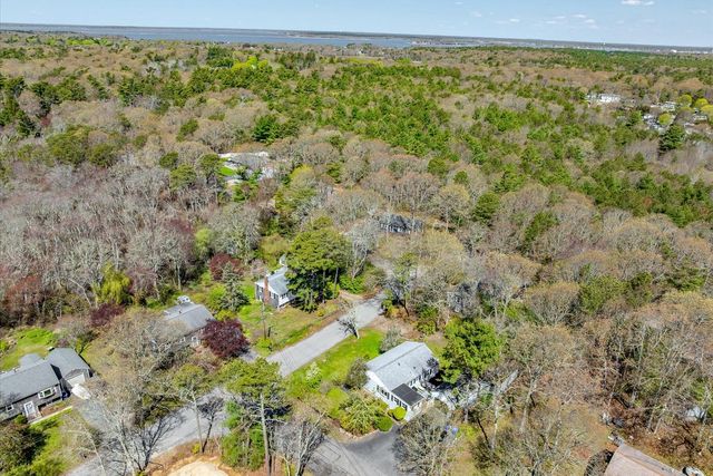 22 Avery Road, Pocasset, MA 02559