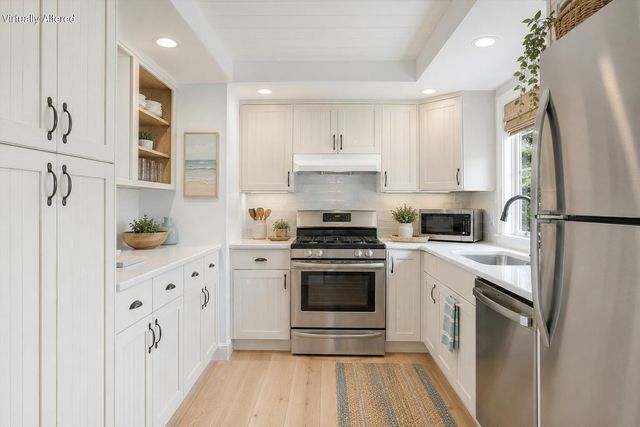 22 Avery Road, Pocasset, MA 02559