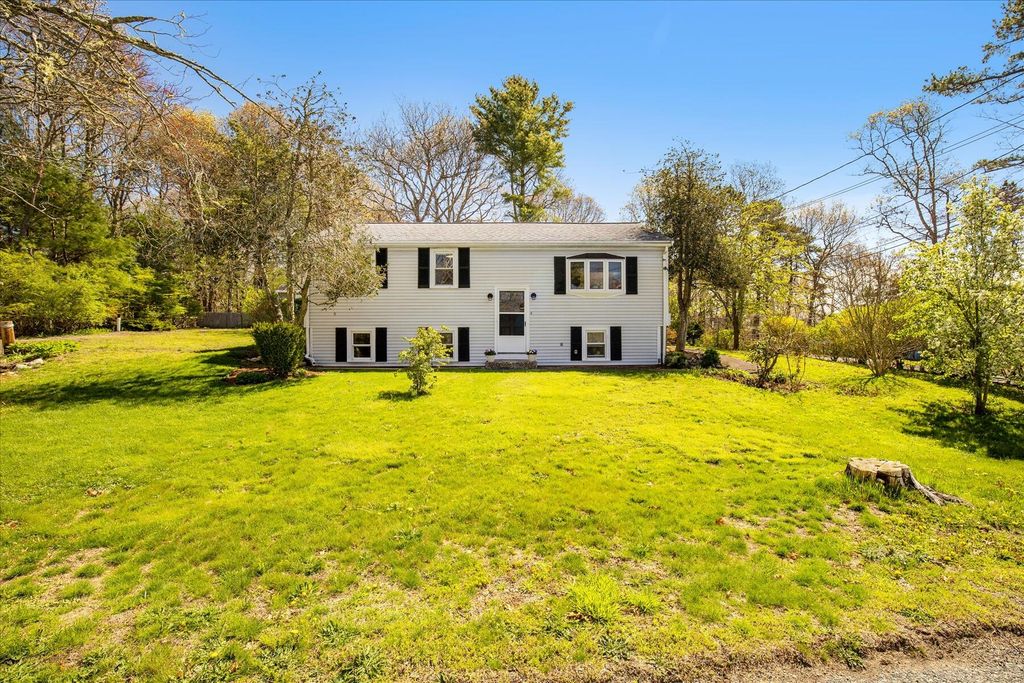 22 Avery Road, Pocasset, MA 02559