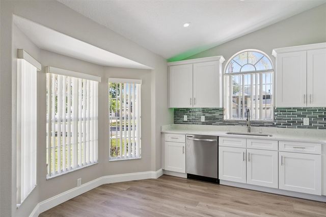 15932 ROBIN HILL LOOP, Clermont, FL 34714