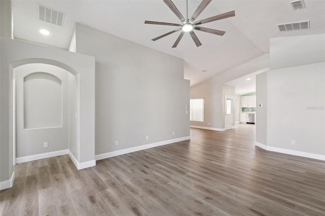 15932 ROBIN HILL LOOP, Clermont, FL 34714