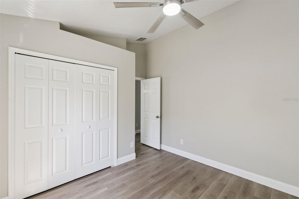 Image 35 of property listing at 15932 ROBIN HILL LOOP, Clermont, FL 34714