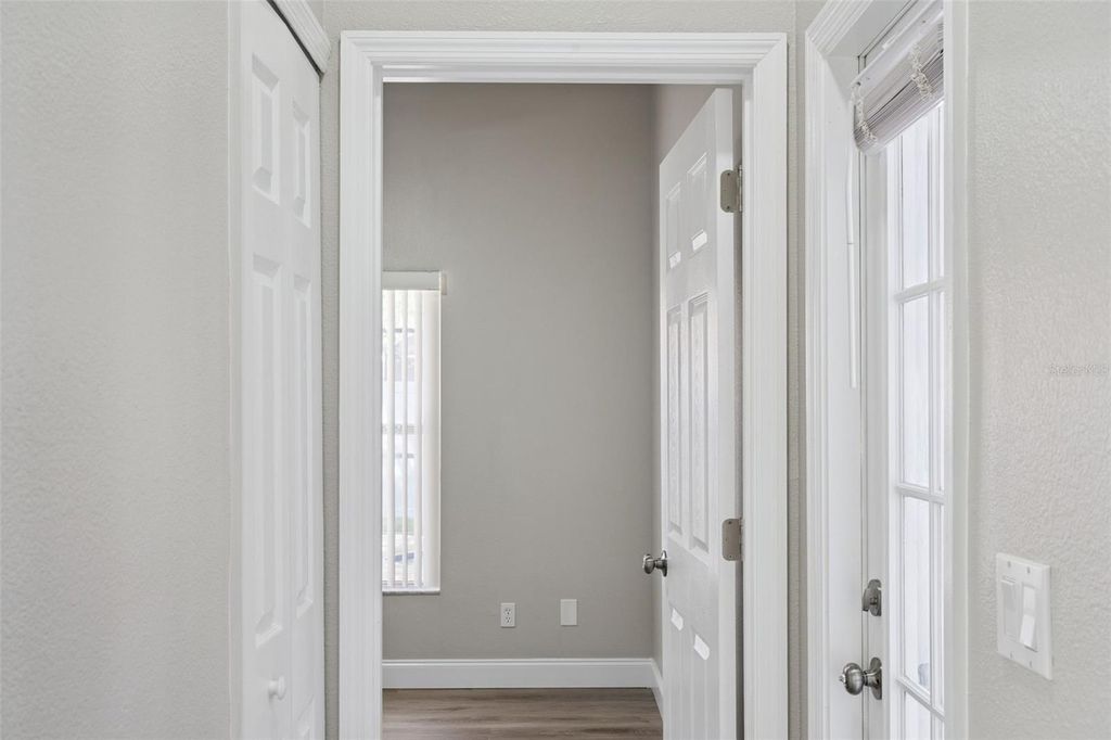 Image 45 of property listing at 15932 ROBIN HILL LOOP, Clermont, FL 34714