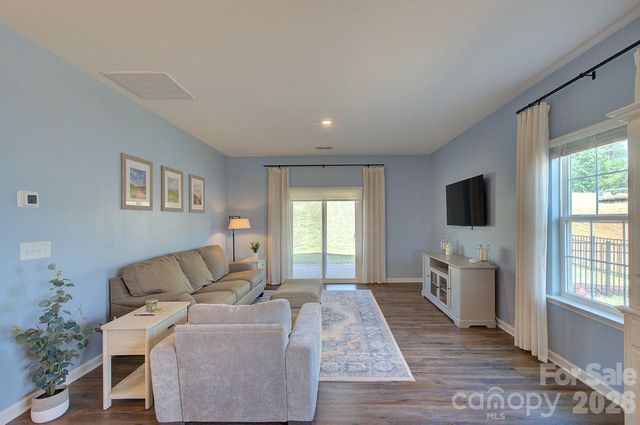 625 Morning Meadows Drive, Inman, SC 29349