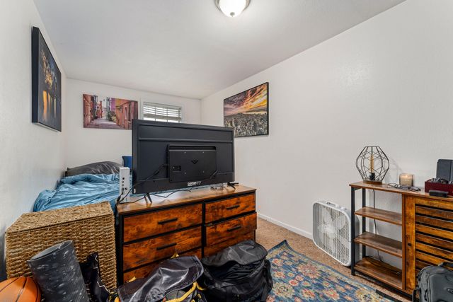 1848 Cloverlawn Drive, Grants Pass, OR 97527