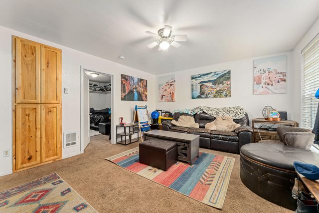 1848 Cloverlawn Drive, Grants Pass, OR 97527