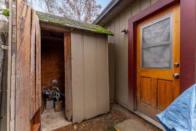 1848 Cloverlawn Drive, Grants Pass, OR 97527