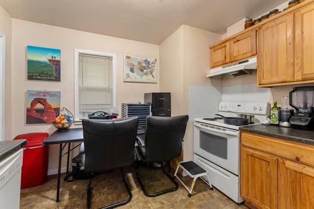 1848 Cloverlawn Drive, Grants Pass, OR 97527