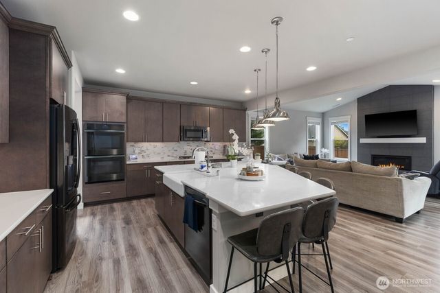 1113 25th Avenue Ct SW, Puyallup, WA 98373