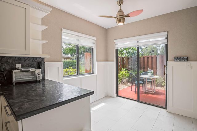 5338 S Fountains Dr Drive S, Lake Worth, FL 33467