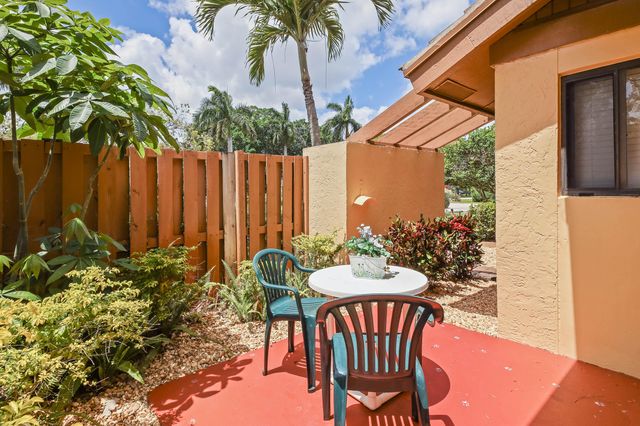 5338 S Fountains Dr Drive S, Lake Worth, FL 33467