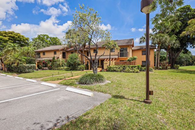 5338 S Fountains Dr Drive S, Lake Worth, FL 33467