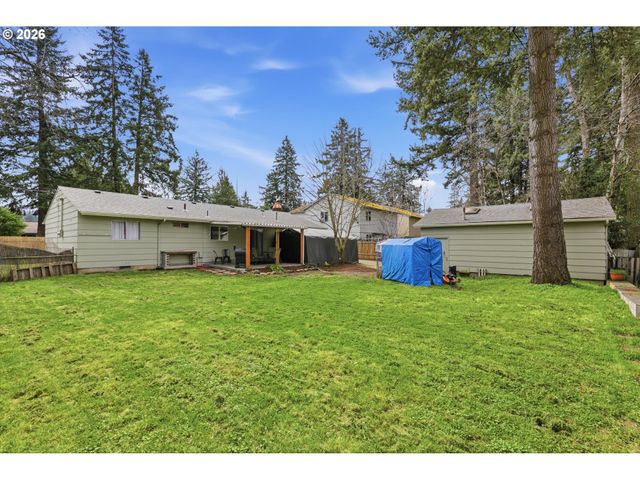 12519 Se ELLIS St, Portland, OR 97236