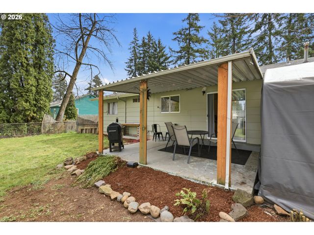 12519 Se ELLIS St, Portland, OR 97236