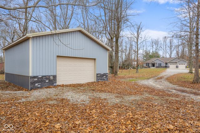 737 Enos Road, Seymour, IN 47274