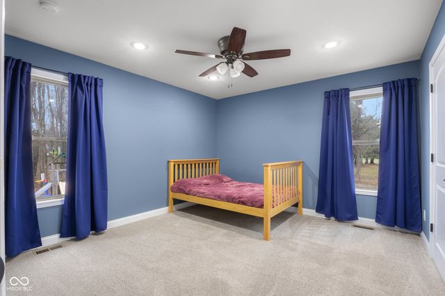 737 Enos Road, Seymour, IN 47274