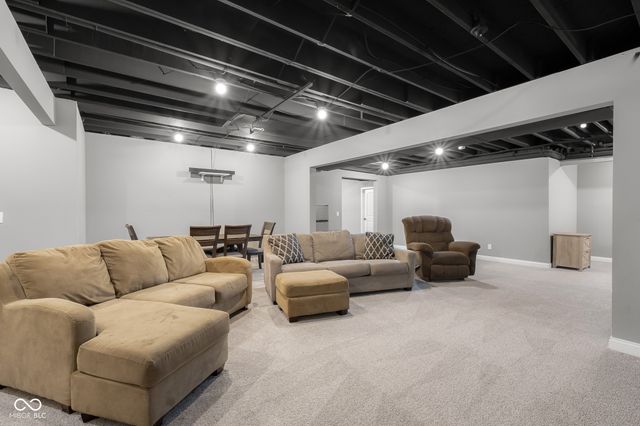 737 Enos Road, Seymour, IN 47274