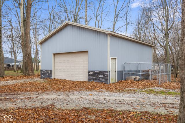 737 Enos Road, Seymour, IN 47274