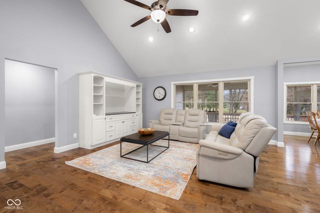 737 Enos Road, Seymour, IN 47274