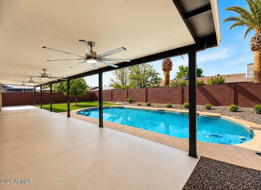 2934 W HARTFORD Drive, Phoenix, AZ 85053 — photo 5