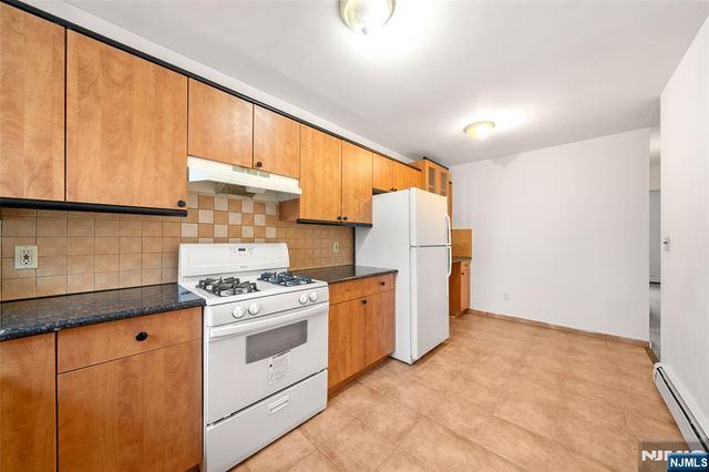 209 8th Street, Fairview, NJ 07022