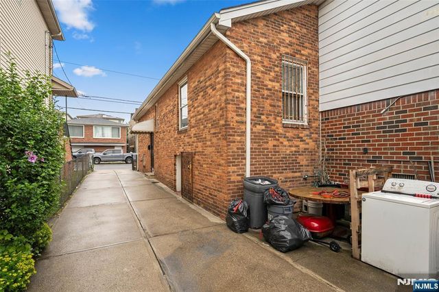 209 8th Street, Fairview, NJ 07022