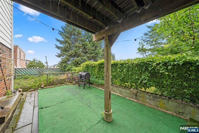 209 8th Street, Fairview, NJ 07022