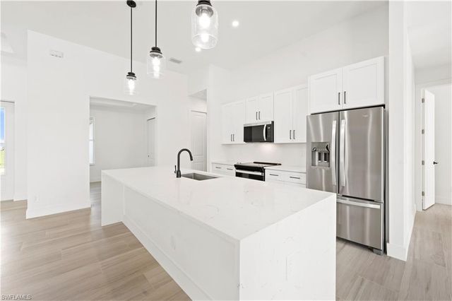 1523 NW 34th AVE, Cape Coral, FL 33993