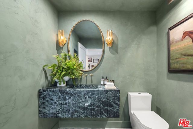 1739 San Ysidro Drive, Beverly Hills, CA 90210