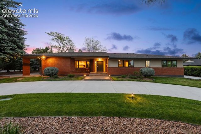 1670 Hill Circle, Colorado Springs, CO 80904
