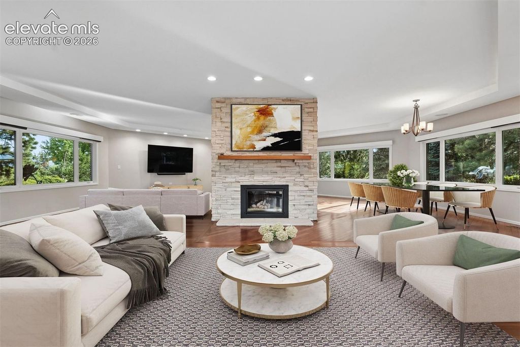 Image 11 of property listing at 1670 Hill Circle, Colorado Springs, CO 80904