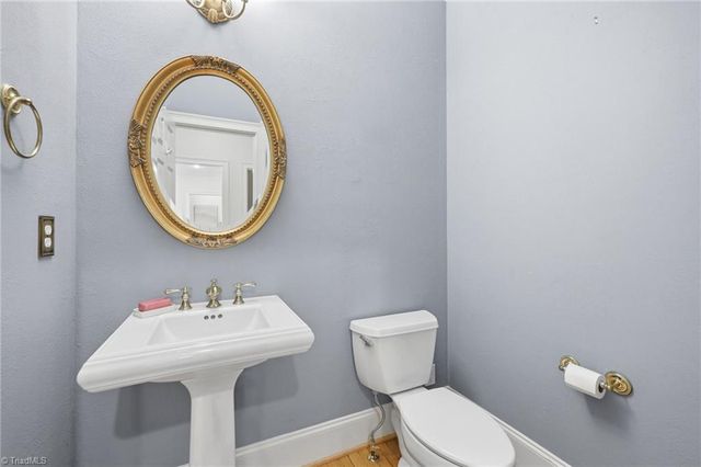 3940 White Hawk Lane, Winston-salem, NC 27106