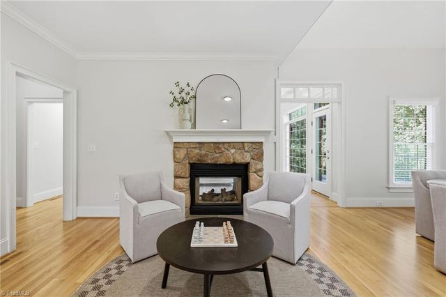 3940 White Hawk Lane, Winston-salem, NC 27106