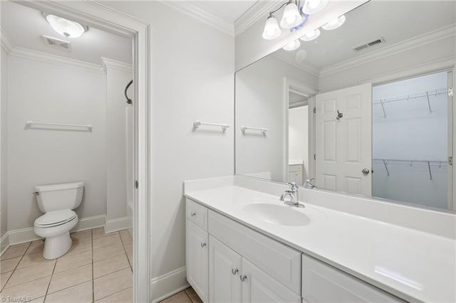 3940 White Hawk Lane, Winston-salem, NC 27106