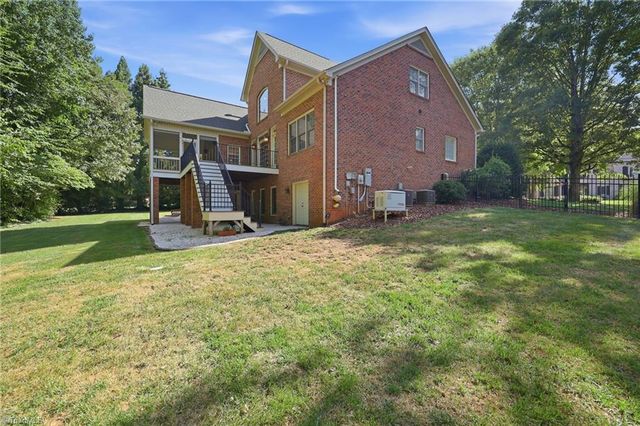 3940 White Hawk Lane, Winston-salem, NC 27106