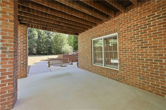 3940 White Hawk Lane, Winston-salem, NC 27106