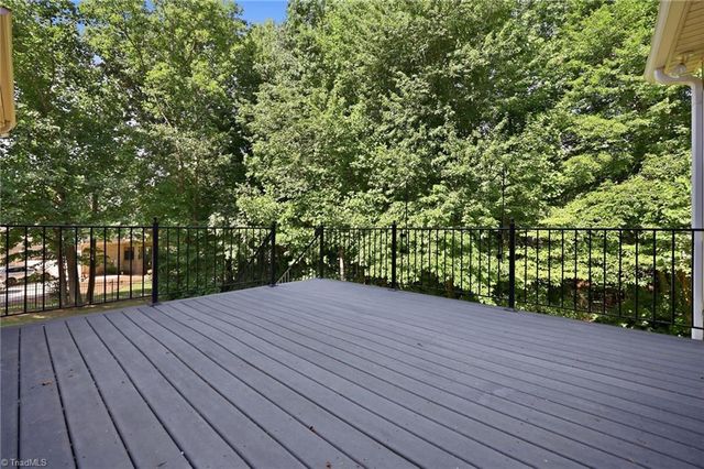3940 White Hawk Lane, Winston-salem, NC 27106