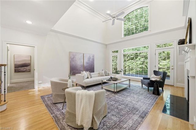 3940 White Hawk Lane, Winston-salem, NC 27106