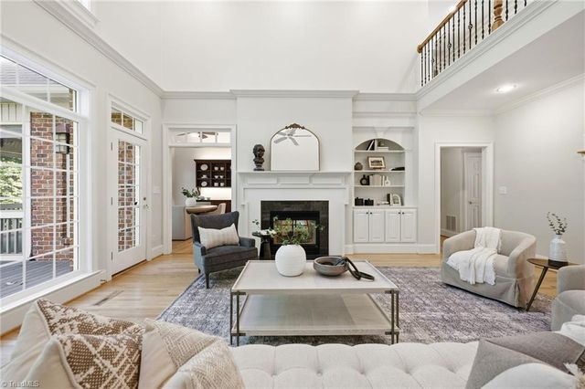 3940 White Hawk Lane, Winston-salem, NC 27106
