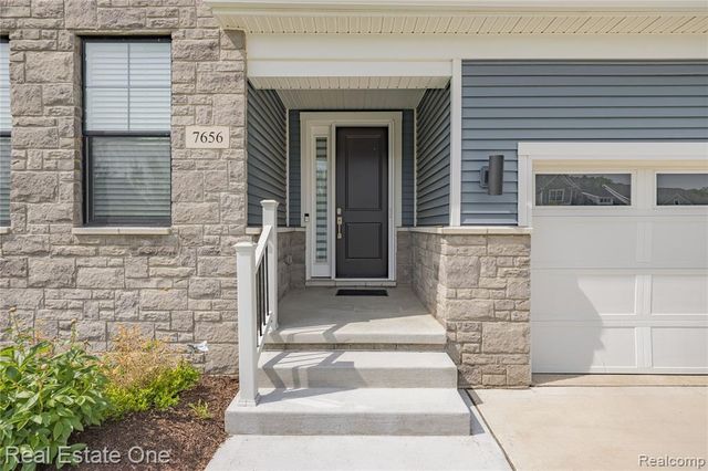 7656 Dunlap Court, West Bloomfield, MI 48322