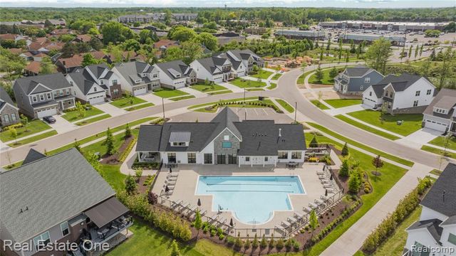 7656 Dunlap Court, West Bloomfield, MI 48322
