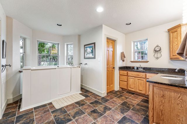 2707 County Road 247, Hico, TX 76457