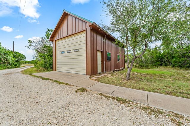 2707 County Road 247, Hico, TX 76457