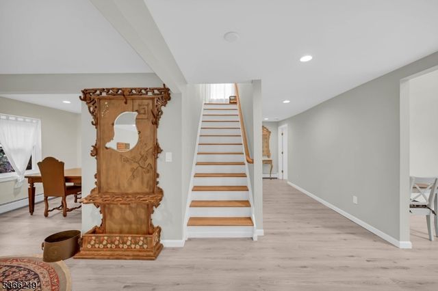 22 Elizabeth Rd, West Milford Twp., NJ 07421