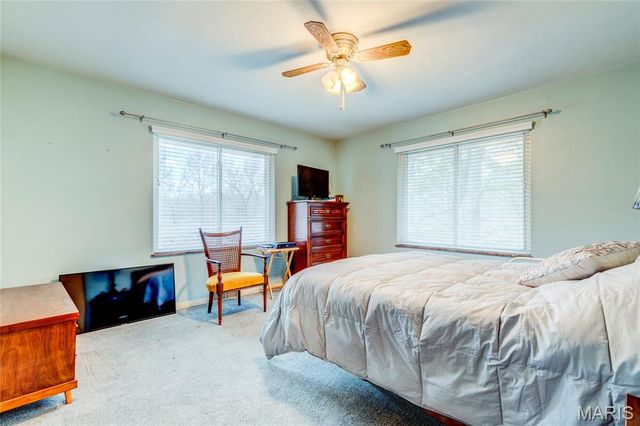 18 Cardigan Drive, Ferguson, MO 63135