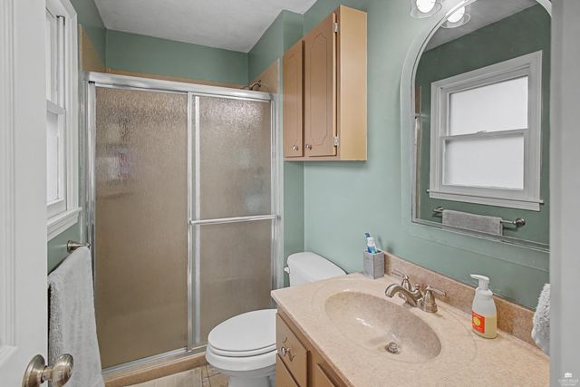 3209 Windgate Cir, Manhattan, KS 66503