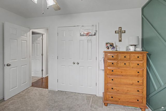 3209 Windgate Cir, Manhattan, KS 66503