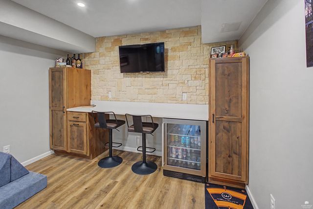 3209 Windgate Cir, Manhattan, KS 66503