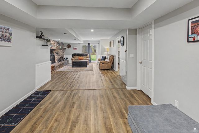 3209 Windgate Cir, Manhattan, KS 66503