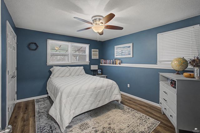 3209 Windgate Cir, Manhattan, KS 66503